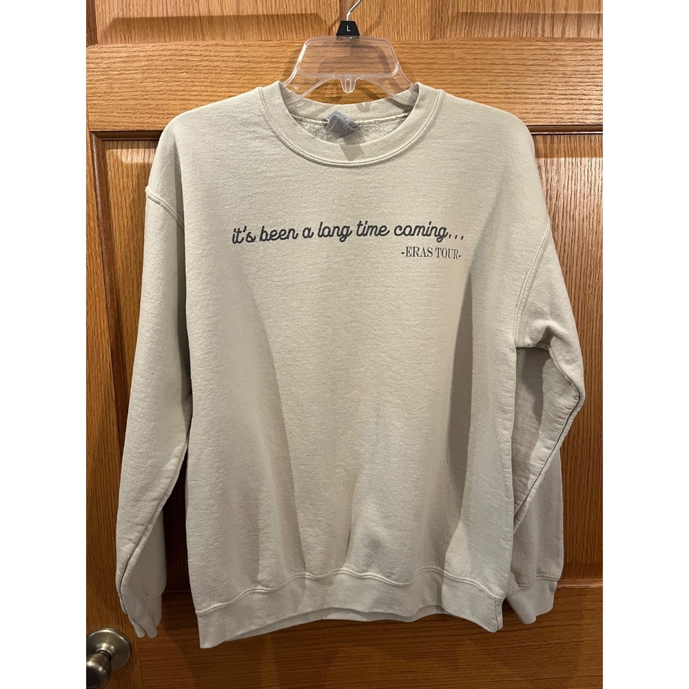 Taylor Swift Inspired Eras Tour Streetwear Concert Sweatshirt Womens M Crewneck